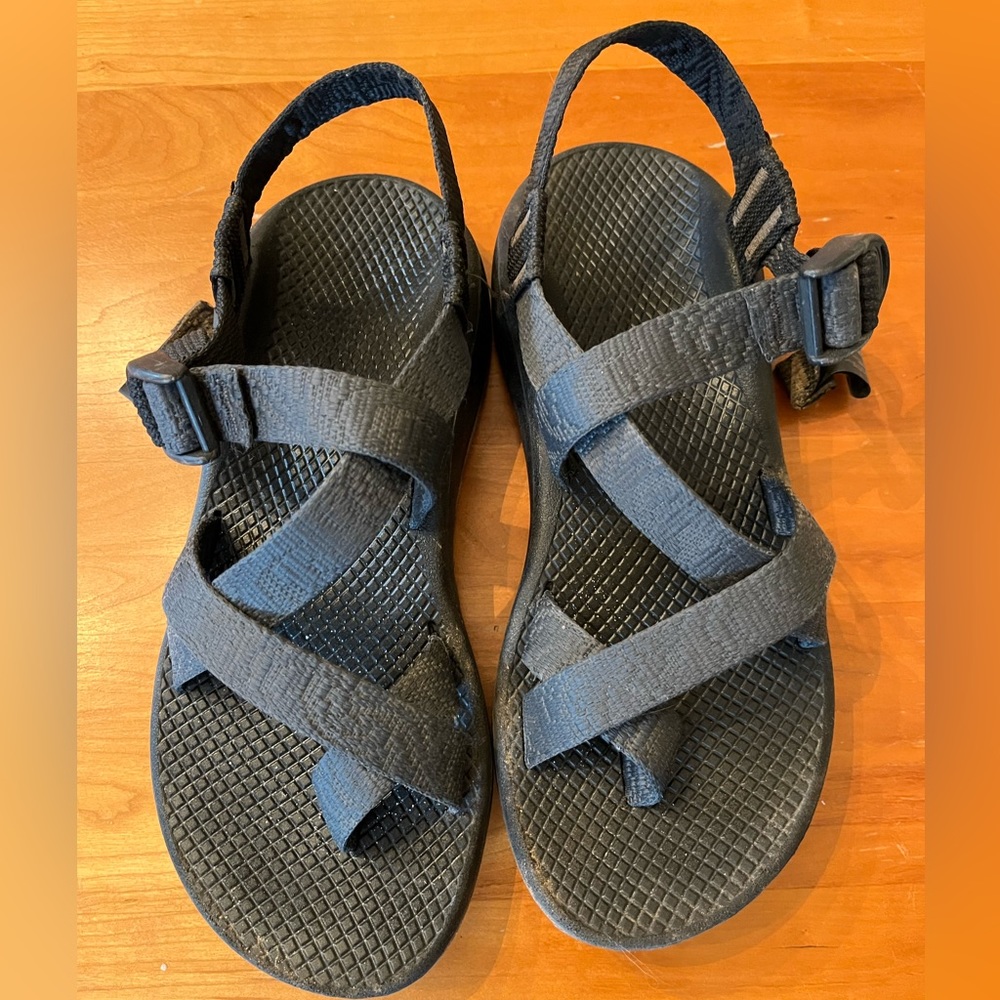 Women’s Chacos size 8